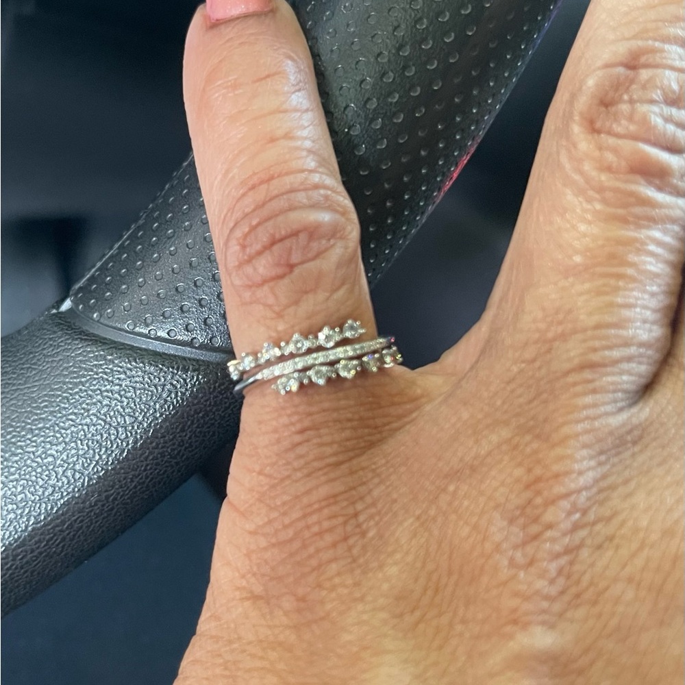 Ladies Diamond Ring